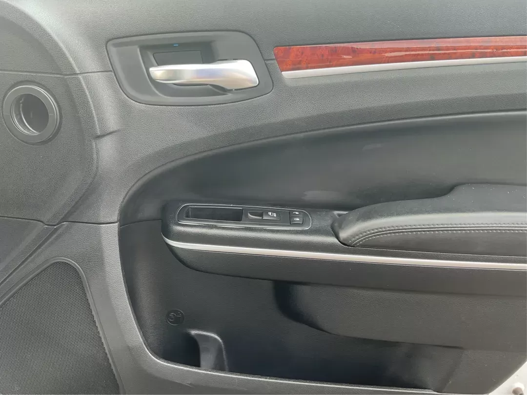 2014 Chrysler 300 Base (2C3CCARG4EH) with an Other engine, located at 1099 N County Rd 25A , Troy, OH, 45373, (937) 908-9800, 40.057079, -84.212883 - Photo#19