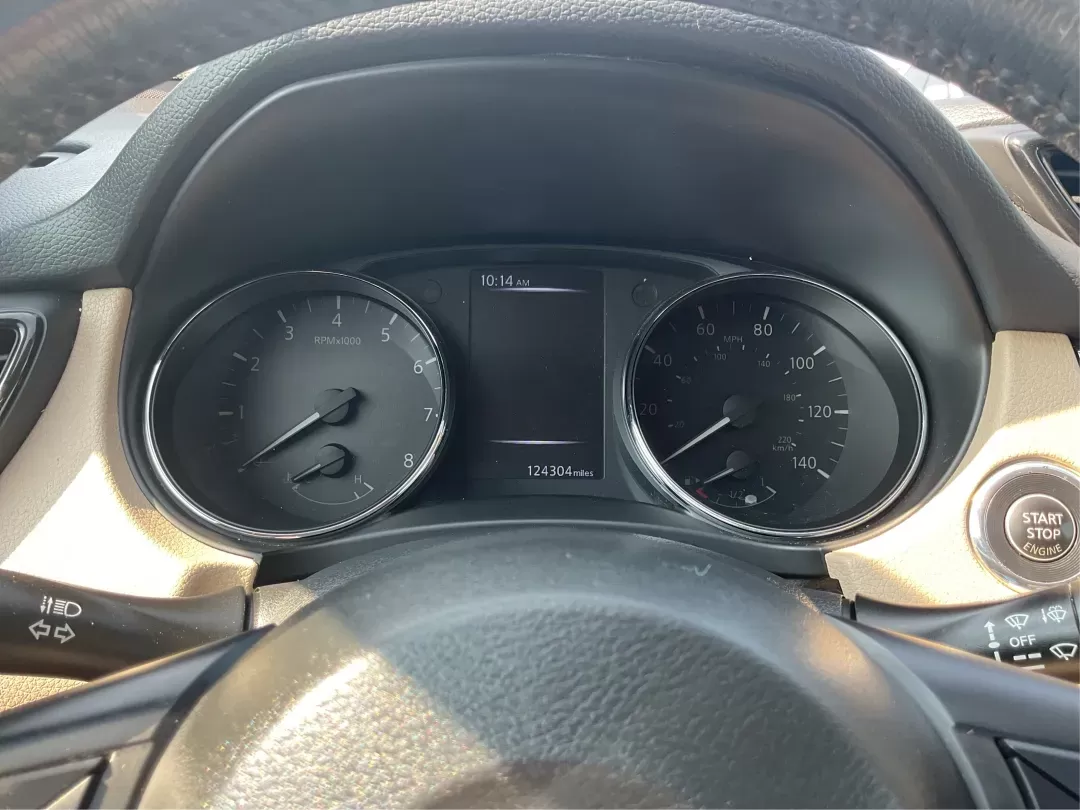 2017 Nissan Rogue SV (5N1AT2MV3HC) with an 2.5L I-4 DOHC engine, located at 1099 N County Rd 25A , Troy, OH, 45373, (937) 908-9800, 40.057079, -84.212883 - Photo#13