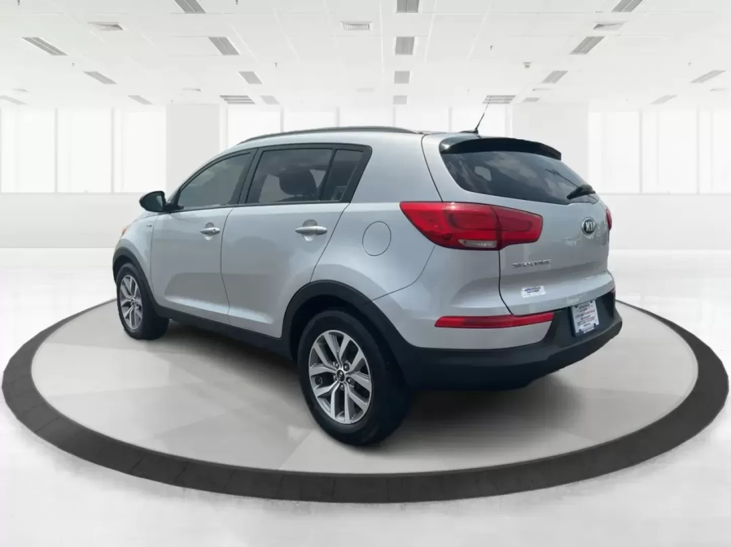2016 Kia Sportage LX (KNDPBCACXG7) with an Theta II 2.4L I-4 gasoline direct injection engine, located at 401 Woodman Dr, Riverside, OH, 45431, (937) 908-9800, 39.760899, -84.123421 - 2016 Kia Sportage LX - Photo#4