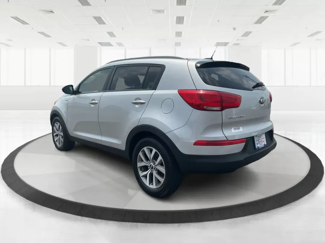 2016 Kia Sportage LX (KNDPBCACXG7) with an Theta II 2.4L I-4 gasoline direct injection engine, located at 401 Woodman Dr, Riverside, OH, 45431, (937) 908-9800, 39.760899, -84.123421 - 2016 Kia Sportage LX - Photo#4