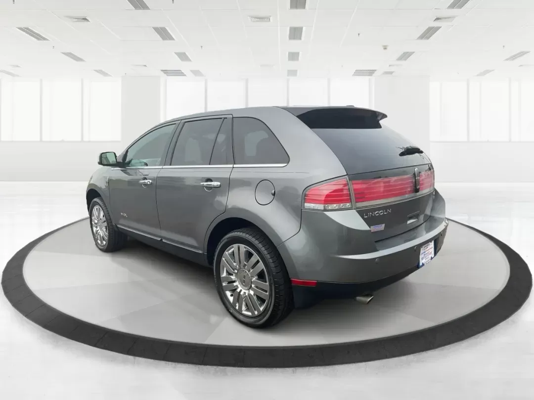 2010 Lincoln MKX AWD (2LMDJ8JC8AB) with an Other engine, located at 8750 N County Rd 25A, Piqua, OH, 45356, (937) 908-9800, 40.164391, -84.232513 - 2010 Lincoln MKX AWD - Photo#4