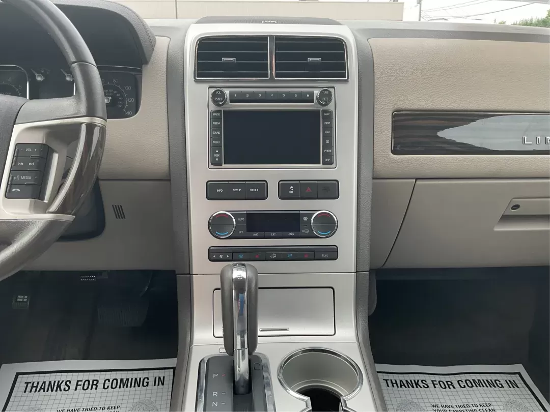2010 Lincoln MKX AWD (2LMDJ8JC8AB) with an Other engine, located at 8750 N County Rd 25A, Piqua, OH, 45356, (937) 908-9800, 40.164391, -84.232513 - 2010 Lincoln MKX AWD - Photo#12