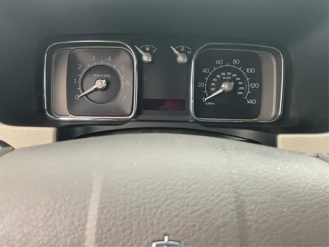 2010 Lincoln MKX AWD (2LMDJ8JC8AB) with an Other engine, located at 8750 N County Rd 25A, Piqua, OH, 45356, (937) 908-9800, 40.164391, -84.232513 - 2010 Lincoln MKX AWD - Photo#14