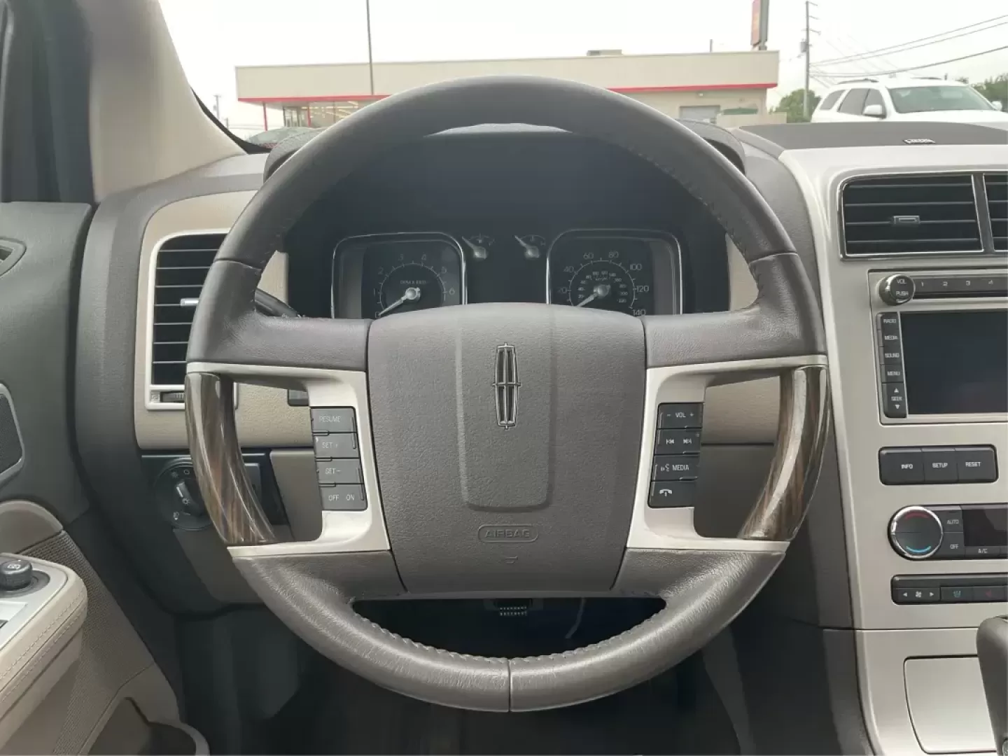 2010 Lincoln MKX AWD (2LMDJ8JC8AB) with an Other engine, located at 8750 N County Rd 25A, Piqua, OH, 45356, (937) 908-9800, 40.164391, -84.232513 - 2010 Lincoln MKX AWD - Photo#15