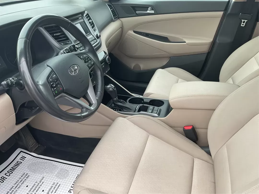 2017 Hyundai Tucson Sport (KM8J3CA29HU) with an 1.6L I-4 gasoline direct injection engine, located at 1099 N County Rd 25A , Troy, OH, 45373, (937) 908-9800, 40.057079, -84.212883 - Photo#8