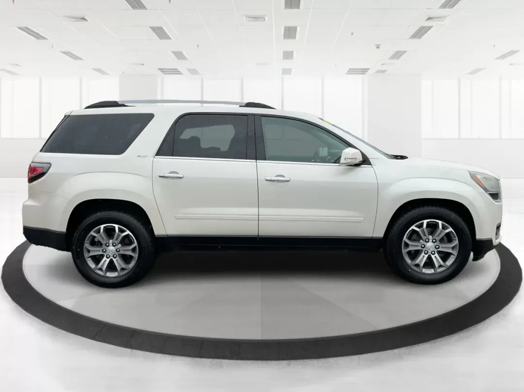 2015 GMC Acadia SLT-1 (1GKKVRKD8FJ) with an 3.6L V-6 gasoline direct injection engine, located at 1184 Kauffman Ave, Fairborn, OH, 45324, (937) 908-9800, 39.807072, -84.030914 - Photo#1