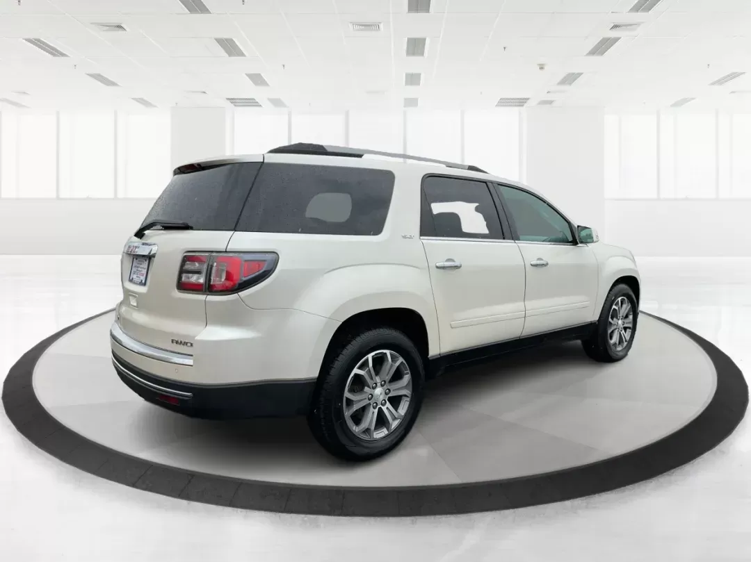 2015 GMC Acadia SLT-1 (1GKKVRKD8FJ) with an 3.6L V-6 gasoline direct injection engine, located at 1184 Kauffman Ave, Fairborn, OH, 45324, (937) 908-9800, 39.807072, -84.030914 - Photo#2