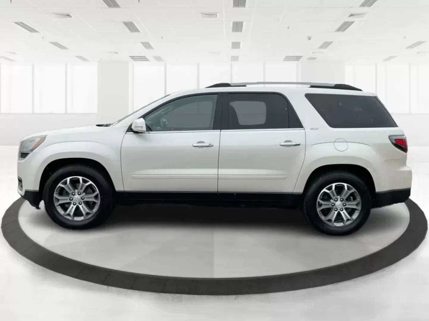 2015 GMC Acadia SLT-1 (1GKKVRKD8FJ) with an 3.6L V-6 gasoline direct injection engine, located at 1184 Kauffman Ave, Fairborn, OH, 45324, (937) 908-9800, 39.807072, -84.030914 - Third Row - Photo#5