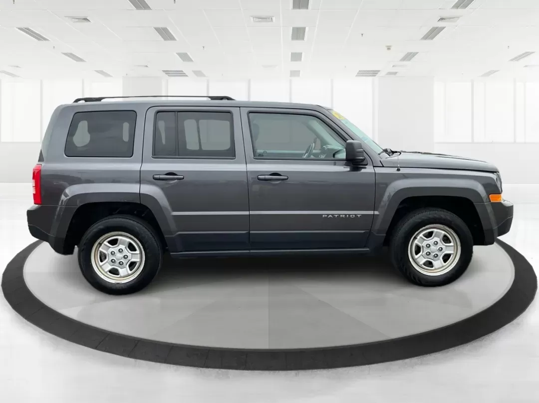 2016 Jeep Patriot Sport (1C4NJRBB1GD) with an 2.4L I-4 DOHC engine, located at 1230 East Main St, Xenia, OH, 45385, (937) 908-9800, 39.688026, -83.910172 - Photo#1