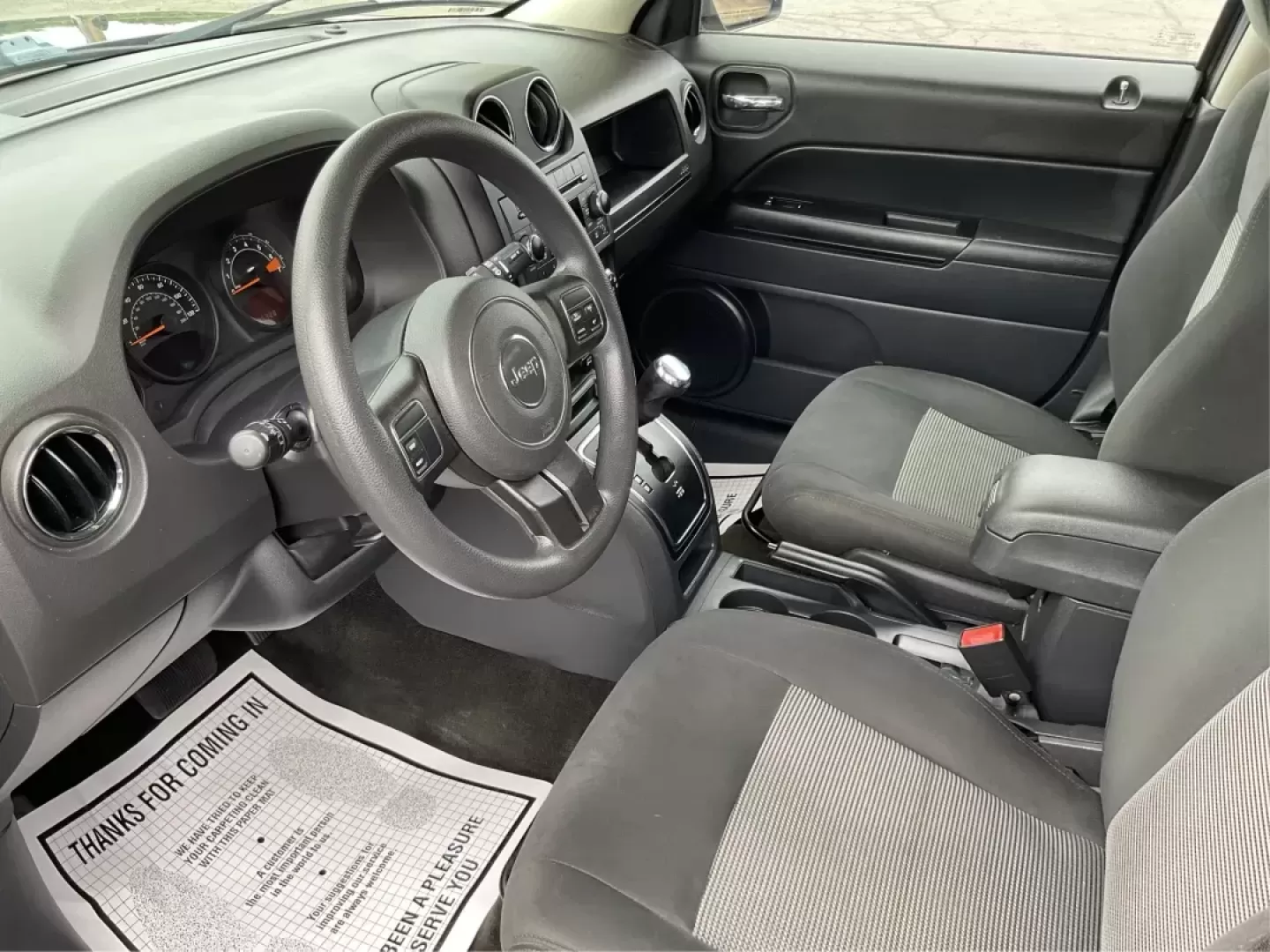 2016 Jeep Patriot Sport (1C4NJRBB1GD) with an 2.4L I-4 DOHC engine, located at 1230 East Main St, Xenia, OH, 45385, (937) 908-9800, 39.688026, -83.910172 - 2016 Jeep Patriot Sport - Photo#8