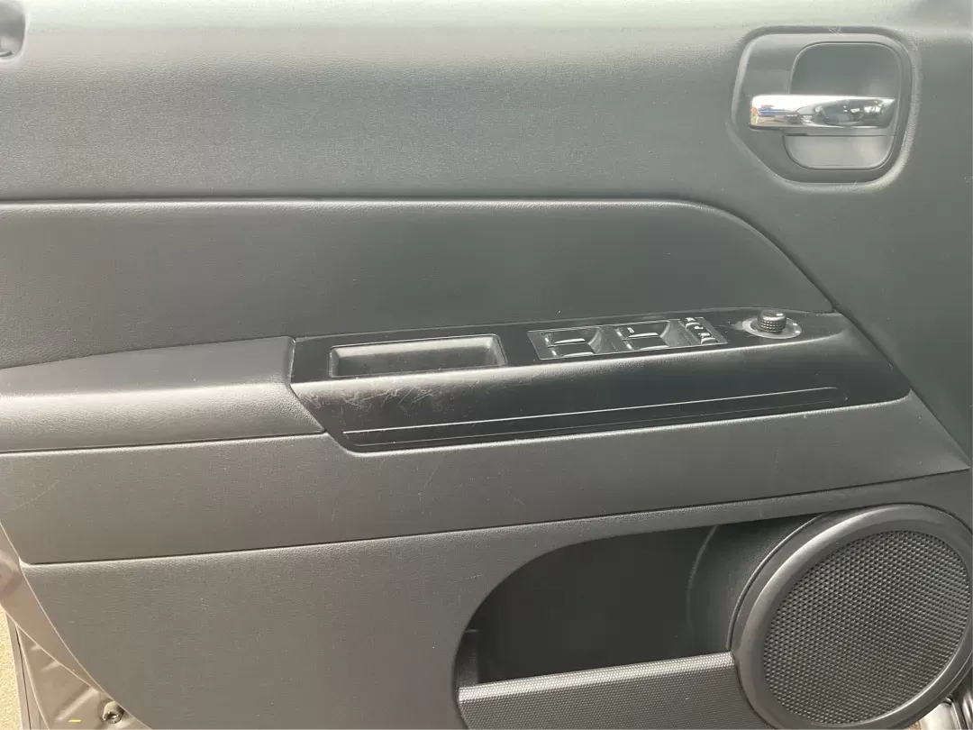2016 Jeep Patriot Sport (1C4NJRBB1GD) with an 2.4L I-4 DOHC engine, located at 1230 East Main St, Xenia, OH, 45385, (937) 908-9800, 39.688026, -83.910172 - Photo#16