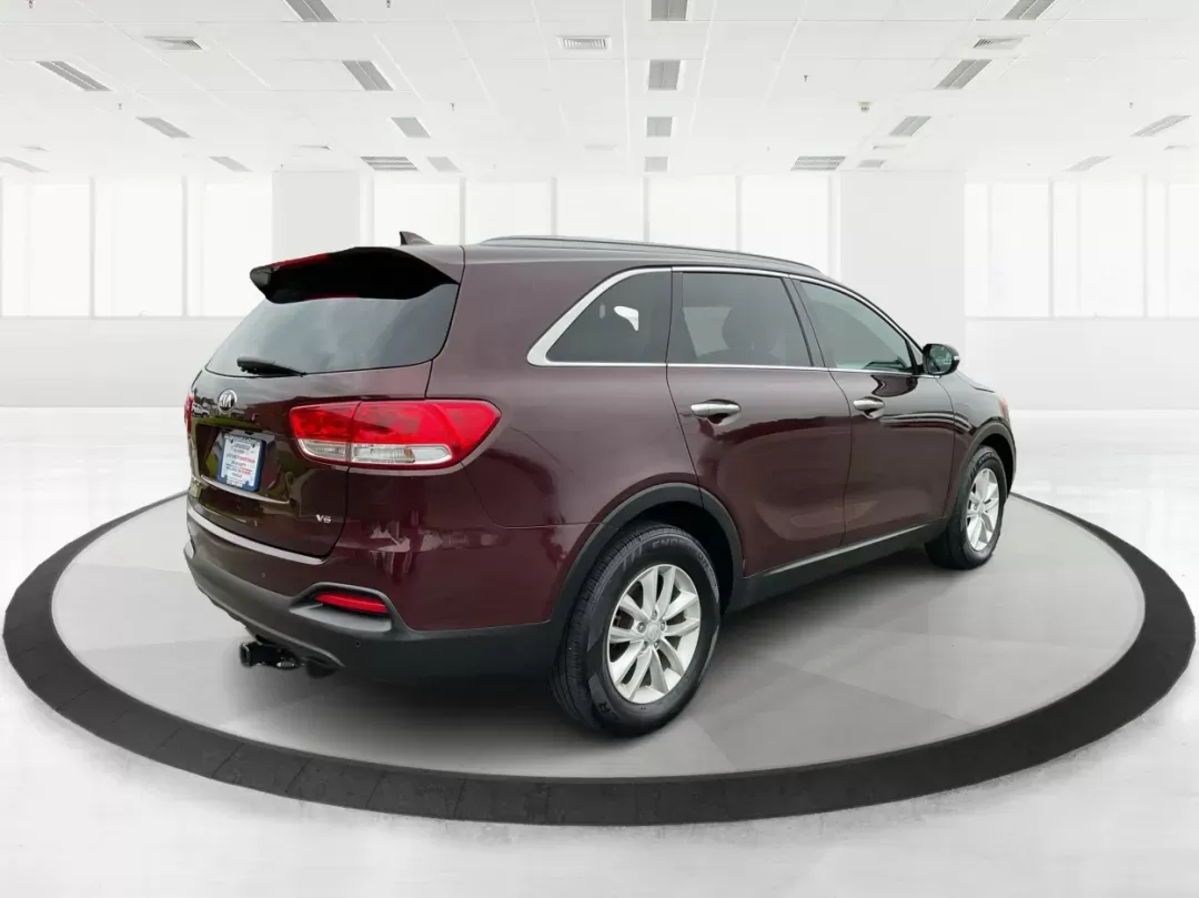 2017 Kia Sorento 3.3L LX (5XYPG4A53HG) with an Lambda II 3.3L V-6 gasoline direct injection engine, located at 880 E. National Road, Vandalia, OH, 45377, (937) 908-9800, 39.891918, -84.183594 - 2017 Kia Sorento 3.3L LX - Photo#2