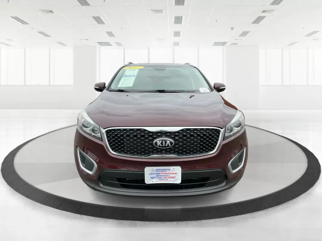 2017 Kia Sorento 3.3L LX (5XYPG4A53HG) with an Lambda II 3.3L V-6 gasoline direct injection engine, located at 880 E. National Road, Vandalia, OH, 45377, (937) 908-9800, 39.891918, -84.183594 - 2017 Kia Sorento 3.3L LX - Photo#6