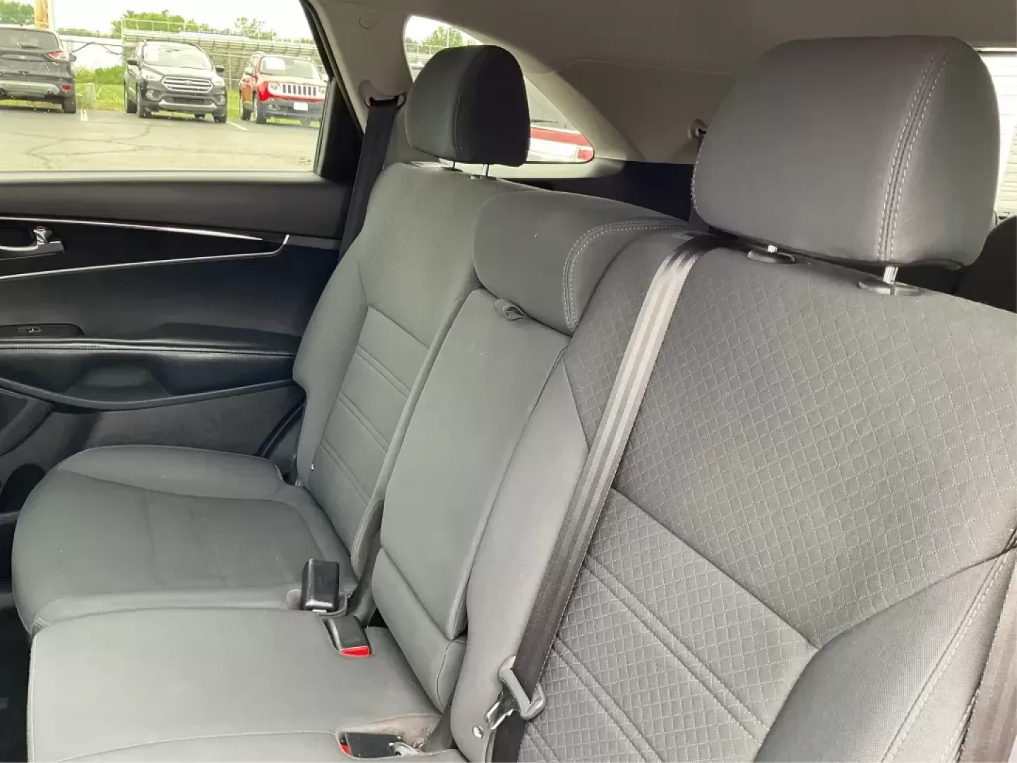 2017 Kia Sorento 3.3L LX (5XYPG4A53HG) with an Lambda II 3.3L V-6 gasoline direct injection engine, located at 880 E. National Road, Vandalia, OH, 45377, (937) 908-9800, 39.891918, -84.183594 - 2017 Kia Sorento 3.3L LX - Photo#9