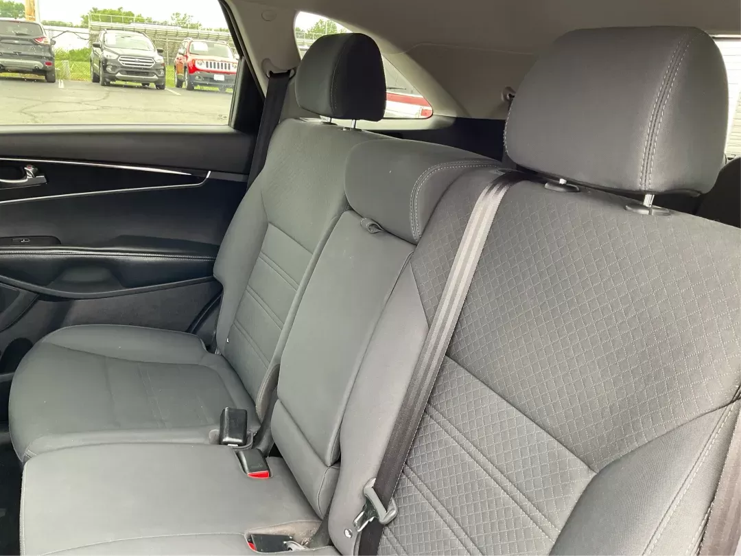 2017 Kia Sorento 3.3L LX (5XYPG4A53HG) with an Lambda II 3.3L V-6 gasoline direct injection engine, located at 880 E. National Road, Vandalia, OH, 45377, (937) 908-9800, 39.891918, -84.183594 - 2017 Kia Sorento 3.3L LX - Photo#9