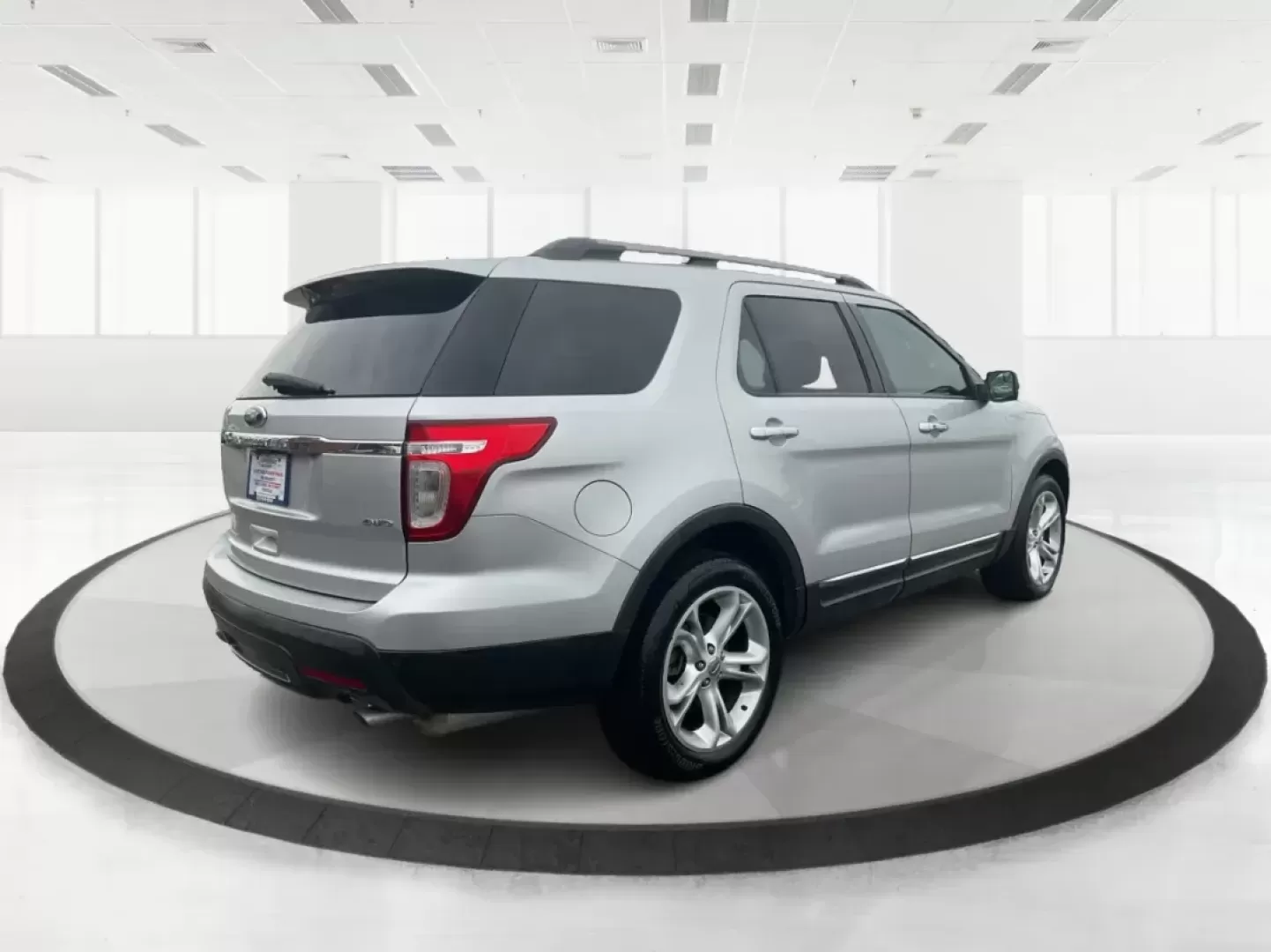 2011 Ford Explorer Limited (1FMHK8F80BG) with an 3.5L V-6 DOHC engine, located at 1951 S Dayton Lakeview Rd., New Carlisle, OH, 45344, (937) 908-9800, 39.890999, -84.050255 - Third Row - Photo#2