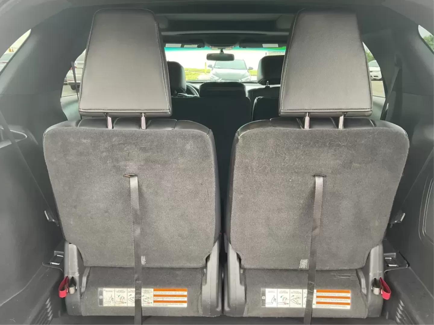 2011 Ford Explorer Limited (1FMHK8F80BG) with an 3.5L V-6 DOHC engine, located at 1951 S Dayton Lakeview Rd., New Carlisle, OH, 45344, (937) 908-9800, 39.890999, -84.050255 - Third Row - Photo#11