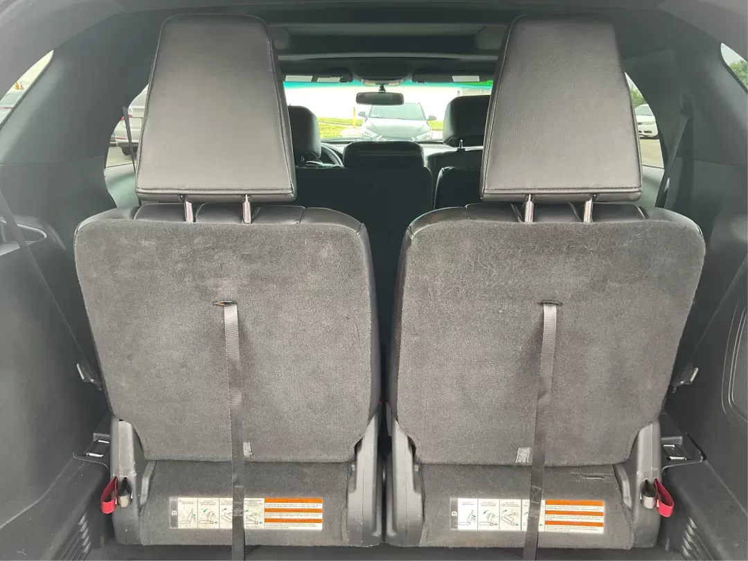 2011 Ford Explorer Limited (1FMHK8F80BG) with an 3.5L V-6 DOHC engine, located at 1951 S Dayton Lakeview Rd., New Carlisle, OH, 45344, (937) 908-9800, 39.890999, -84.050255 - Third Row - Photo#10