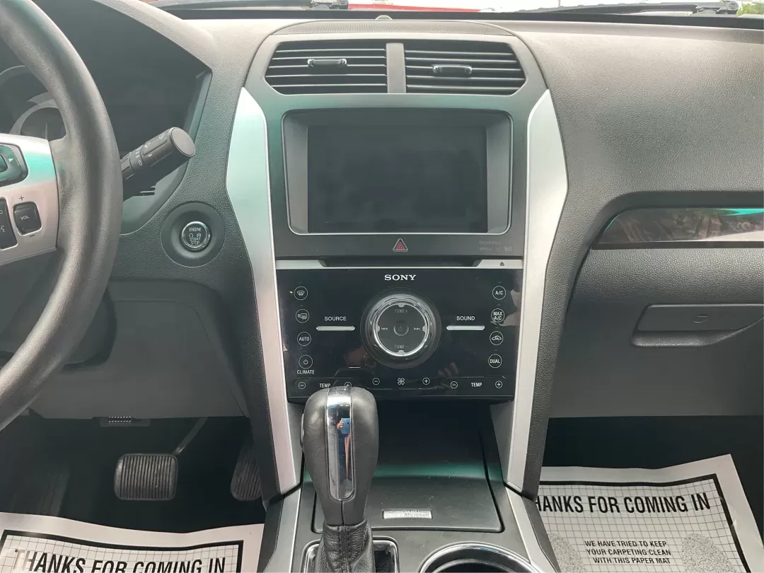 2011 Ford Explorer Limited (1FMHK8F80BG) with an 3.5L V-6 DOHC engine, located at 1951 S Dayton Lakeview Rd., New Carlisle, OH, 45344, (937) 908-9800, 39.890999, -84.050255 - Third Row - Photo#11