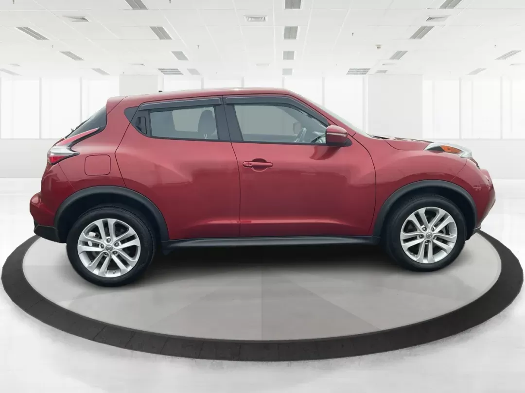 2015 Nissan Juke S (JN8AF5MR1FT) with an 1.6L I-4 gasoline direct injection engine, located at 8750 N County Rd 25A, Piqua, OH, 45356, (937) 908-9800, 40.164391, -84.232513 - Photo#1