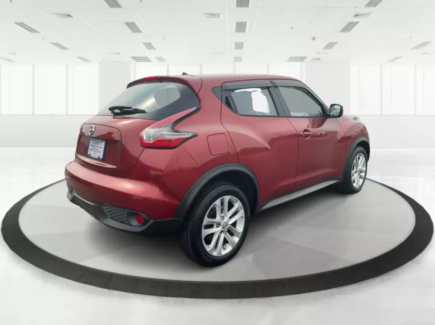 2015 Nissan Juke S (JN8AF5MR1FT) with an 1.6L I-4 gasoline direct injection engine, located at 8750 N County Rd 25A, Piqua, OH, 45356, (937) 908-9800, 40.164391, -84.232513 - One Owner - Photo#2