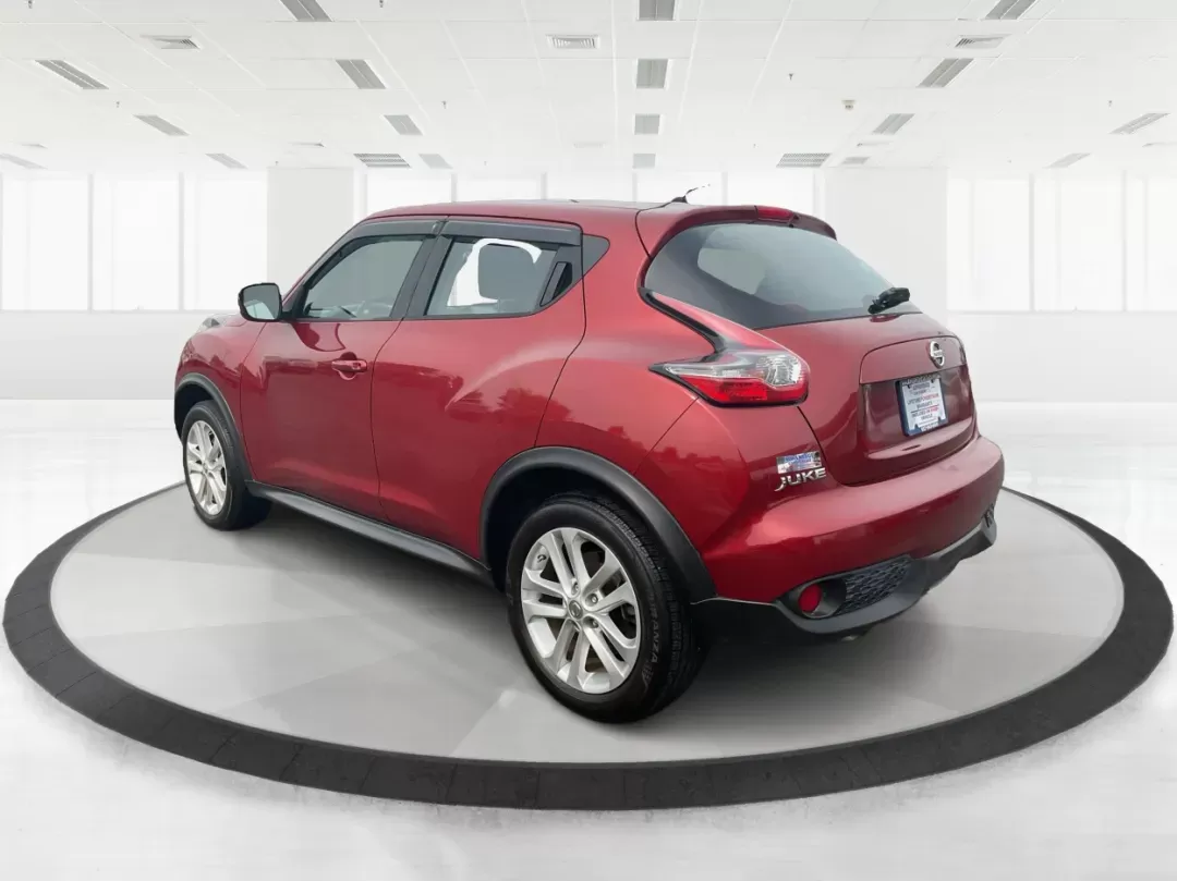 2015 Nissan Juke S (JN8AF5MR1FT) with an 1.6L I-4 gasoline direct injection engine, located at 8750 N County Rd 25A, Piqua, OH, 45356, (937) 908-9800, 40.164391, -84.232513 - Photo#4