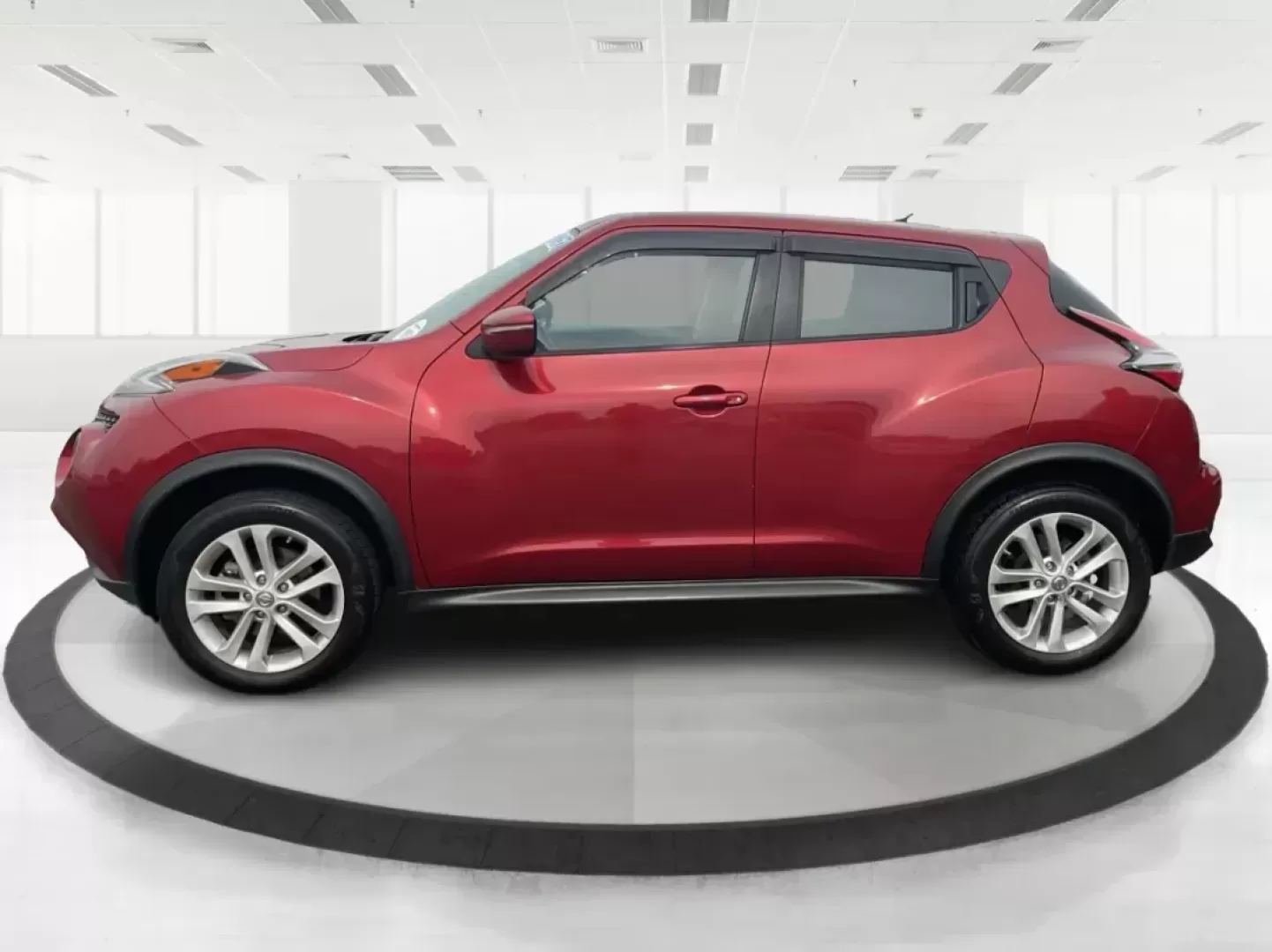 2015 Nissan Juke S (JN8AF5MR1FT) with an 1.6L I-4 gasoline direct injection engine, located at 8750 N County Rd 25A, Piqua, OH, 45356, (937) 908-9800, 40.164391, -84.232513 - One Owner - Photo#5