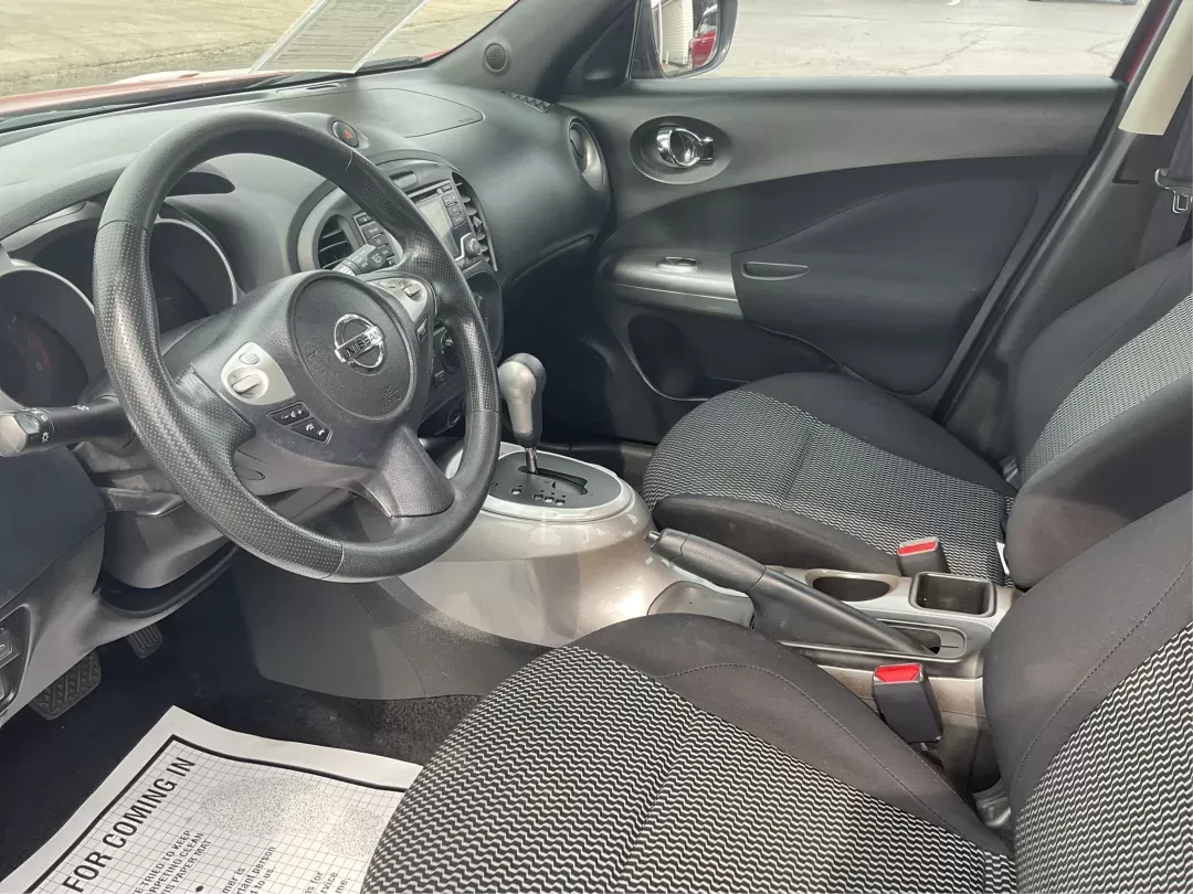 2015 Nissan Juke S (JN8AF5MR1FT) with an 1.6L I-4 gasoline direct injection engine, located at 8750 N County Rd 25A, Piqua, OH, 45356, (937) 908-9800, 40.164391, -84.232513 - Photo#8
