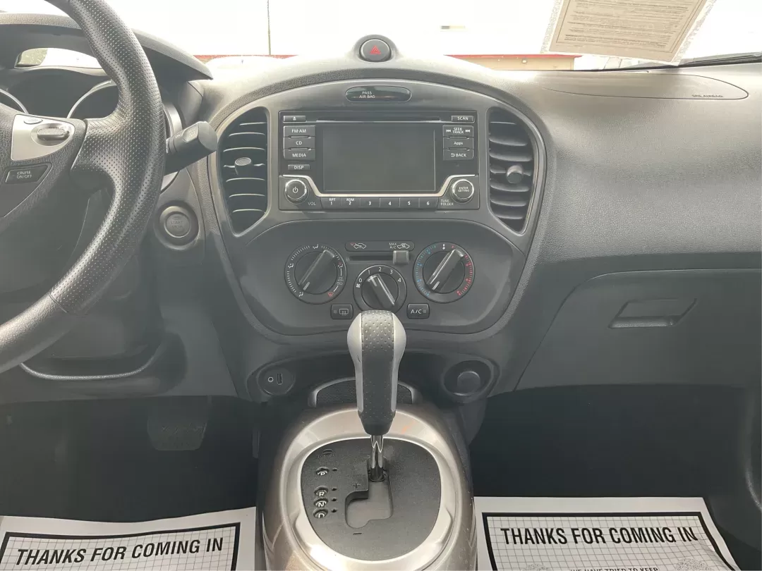 2015 Nissan Juke S (JN8AF5MR1FT) with an 1.6L I-4 gasoline direct injection engine, located at 8750 N County Rd 25A, Piqua, OH, 45356, (937) 908-9800, 40.164391, -84.232513 - Photo#12