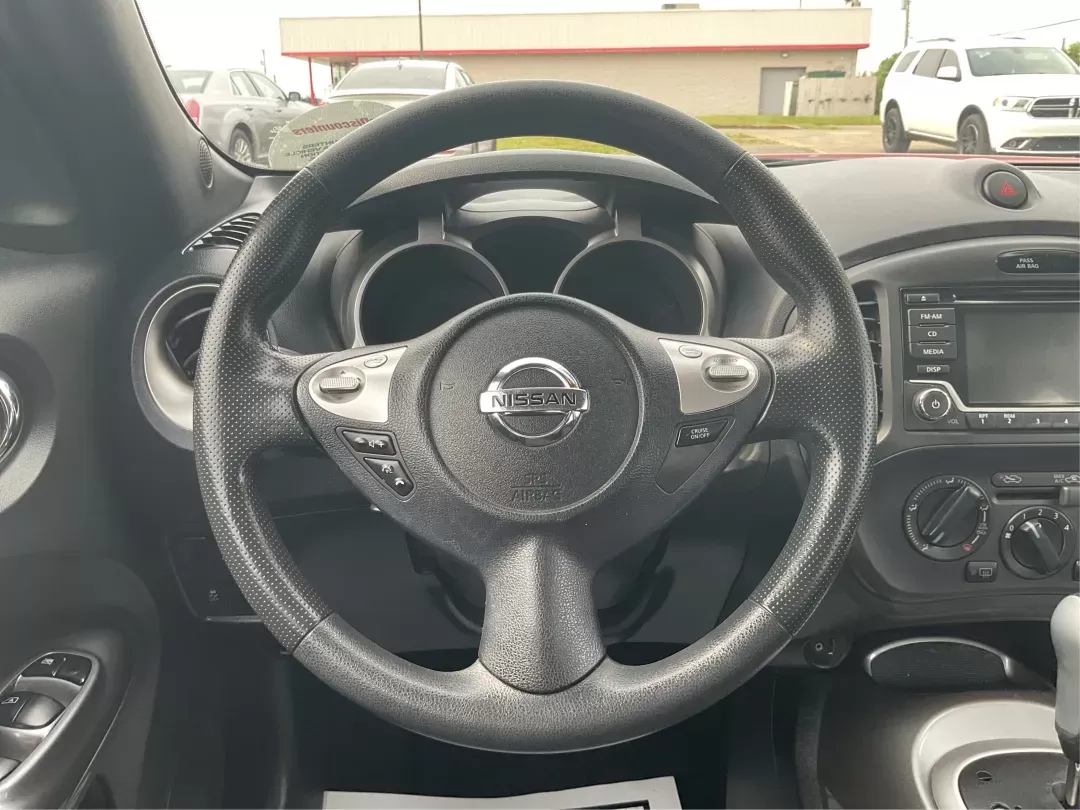 2015 Nissan Juke S (JN8AF5MR1FT) with an 1.6L I-4 gasoline direct injection engine, located at 8750 N County Rd 25A, Piqua, OH, 45356, (937) 908-9800, 40.164391, -84.232513 - Photo#15