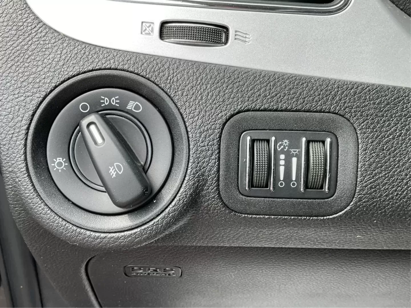 2012 Dodge Journey SXT (3C4PDCBG5CT) with an 2.4L I-4 DOHC engine, located at 401 Woodman Dr, Riverside, OH, 45431, (937) 908-9800, 39.760899, -84.123421 - 2012 Dodge Journey SXT - Photo#16