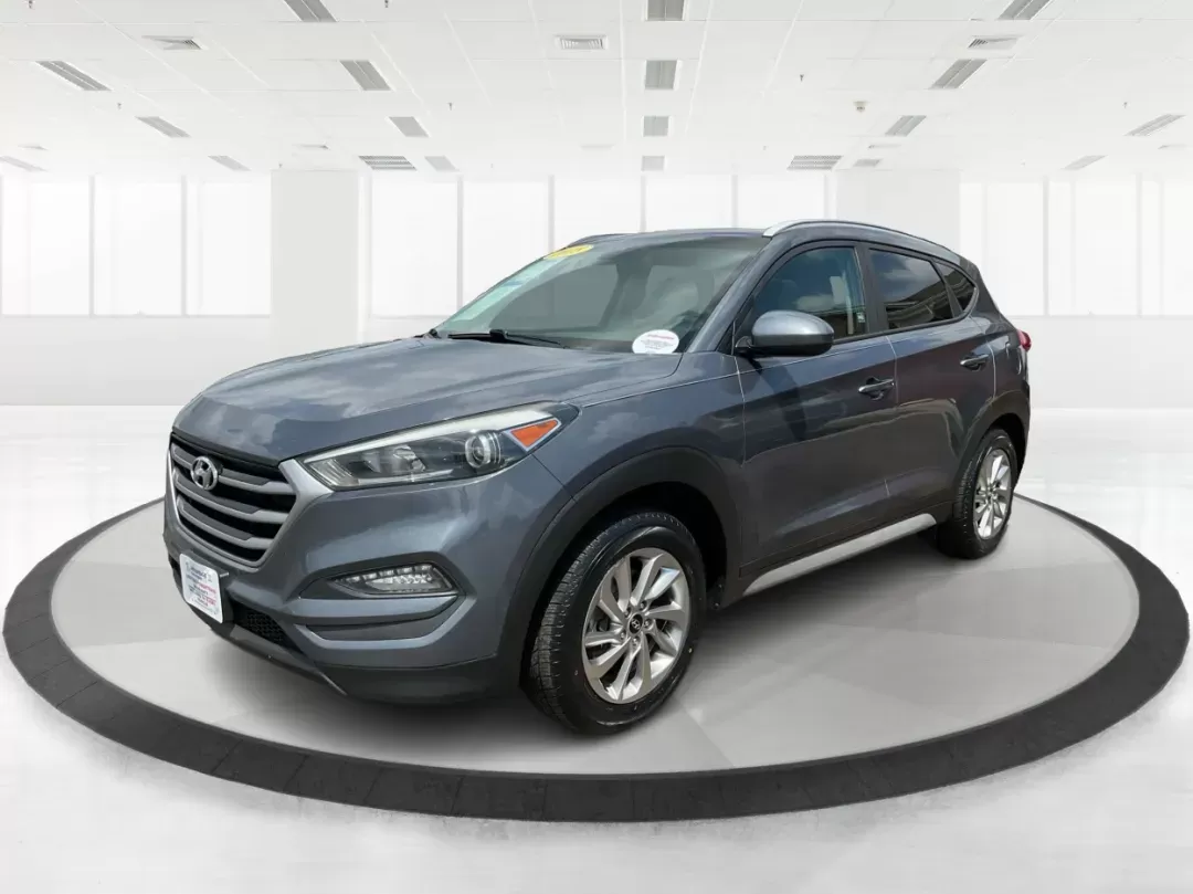 2018 Hyundai Tucson SEL (KM8J3CA44JU) with an Nu 2L I-4 gasoline direct injection engine, located at 1184 Kauffman Ave, Fairborn, OH, 45324, (937) 908-9800, 39.807072, -84.030914 - Photo#7