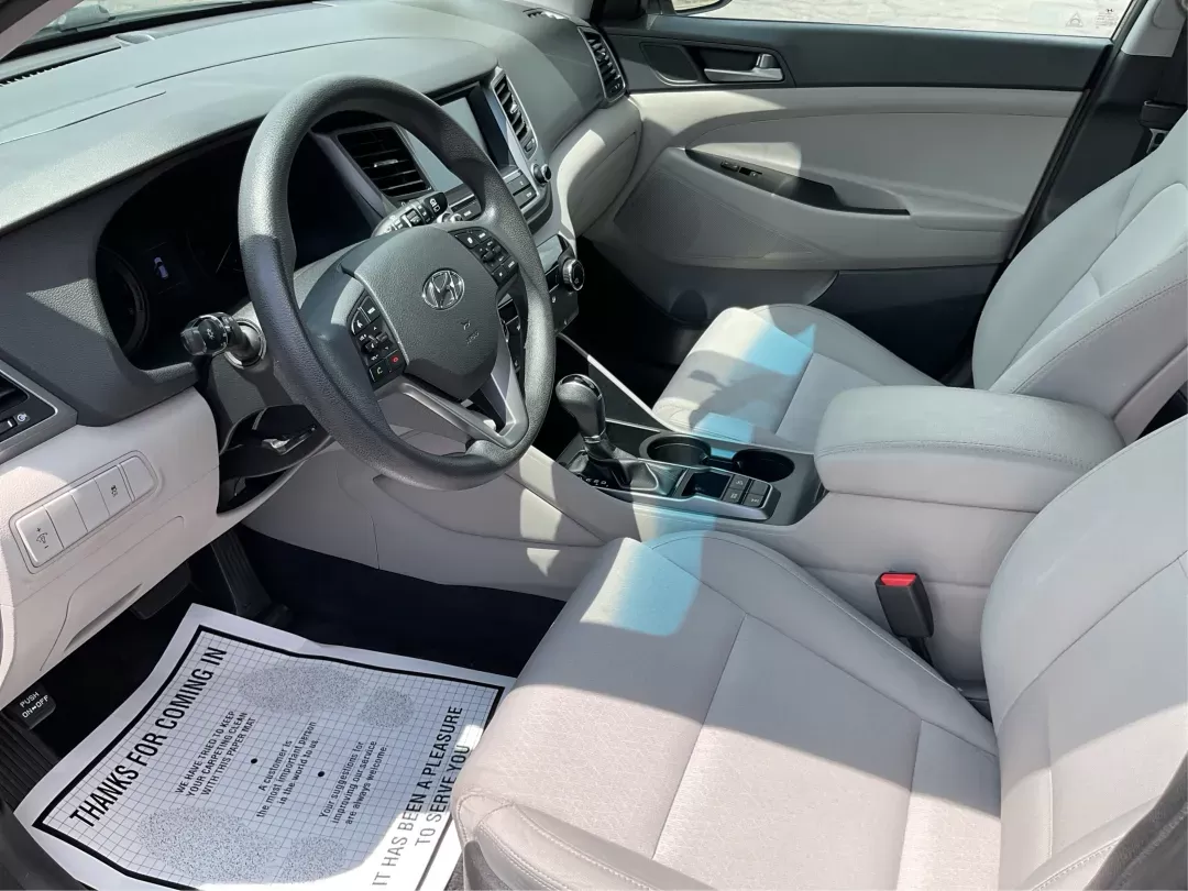 2018 Hyundai Tucson SEL (KM8J3CA44JU) with an Nu 2L I-4 gasoline direct injection engine, located at 1184 Kauffman Ave, Fairborn, OH, 45324, (937) 908-9800, 39.807072, -84.030914 - Photo#8