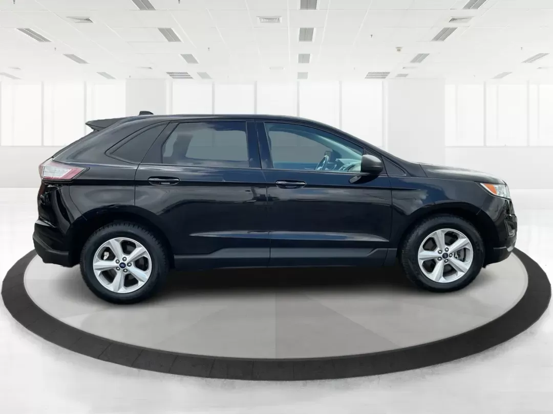 2017 Ford Edge SE (2FMPK4G90HB) with an EcoBoost 2L I-4 gasoline direct injection engine, located at 1951 S Dayton Lakeview Rd., New Carlisle, OH, 45344, (937) 908-9800, 39.890999, -84.050255 - Photo#1