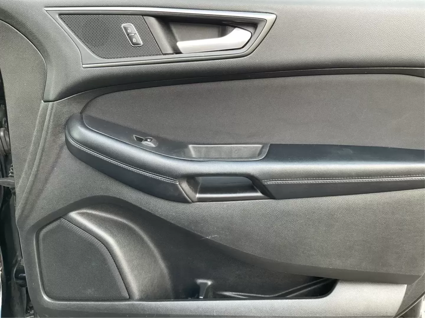 2017 Ford Edge SE (2FMPK4G90HB) with an EcoBoost 2L I-4 gasoline direct injection engine, located at 1951 S Dayton Lakeview Rd., New Carlisle, OH, 45344, (937) 908-9800, 39.890999, -84.050255 - 2017 Ford Edge SE - Photo#18