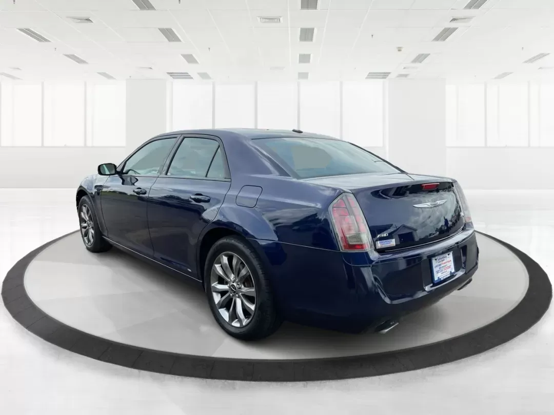 2014 Chrysler 300 S (2C3CCAGG2EH) with an Other engine, located at 8750 N County Rd 25A, Piqua, OH, 45356, (937) 908-9800, 40.164391, -84.232513 - Photo#4