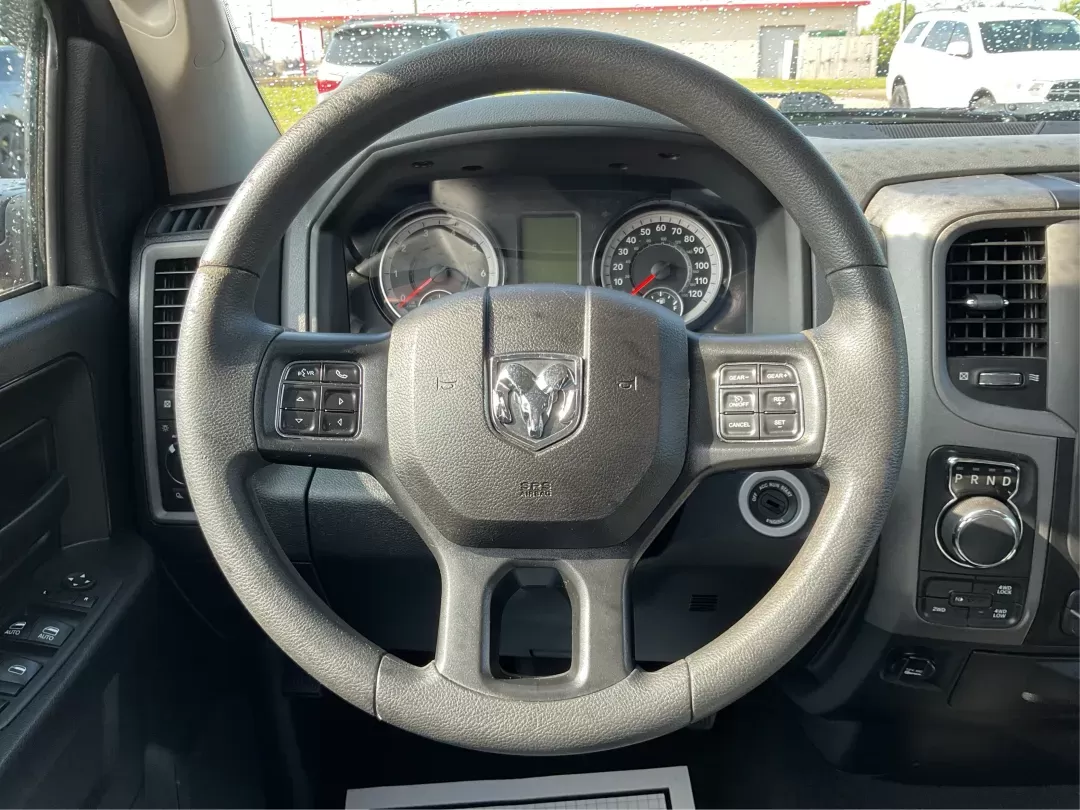 2018 Ram 1500 Express Quad Cab 4x4 6'4 Box (1C6RR7FT8JS) with an Other engine, located at 880 E. National Road, Vandalia, OH, 45377, (937) 908-9800, 39.891918, -84.183594 - 2018 Ram 1500 Express Quad Cab 4x4 6'4 Box - Photo#14