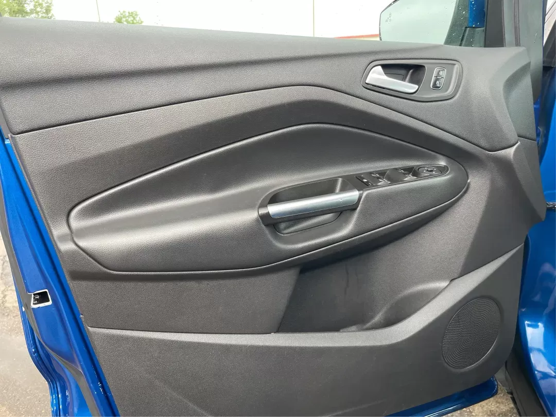 2017 Ford Escape SE (1FMCU0GD5HU) with an Other engine, located at 1951 S Dayton Lakeview Rd., New Carlisle, OH, 45344, (937) 908-9800, 39.890999, -84.050255 - Photo#17