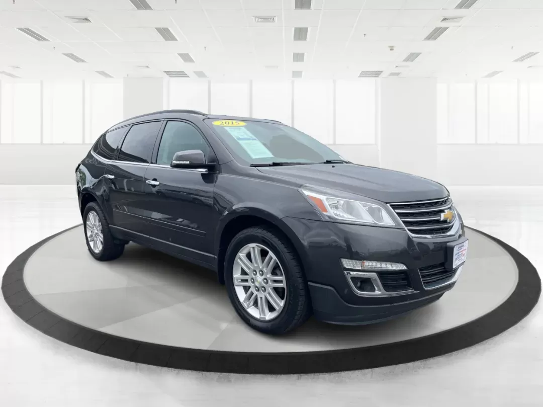 2015 Chevrolet Traverse 1LT (1GNKVGKD8FJ) with an 3.6L V-6 gasoline direct injection engine, located at 4508 South Dixie Dr, Moraine, OH, 45439, (937) 908-9800, 39.689976, -84.218452 - Photo#0