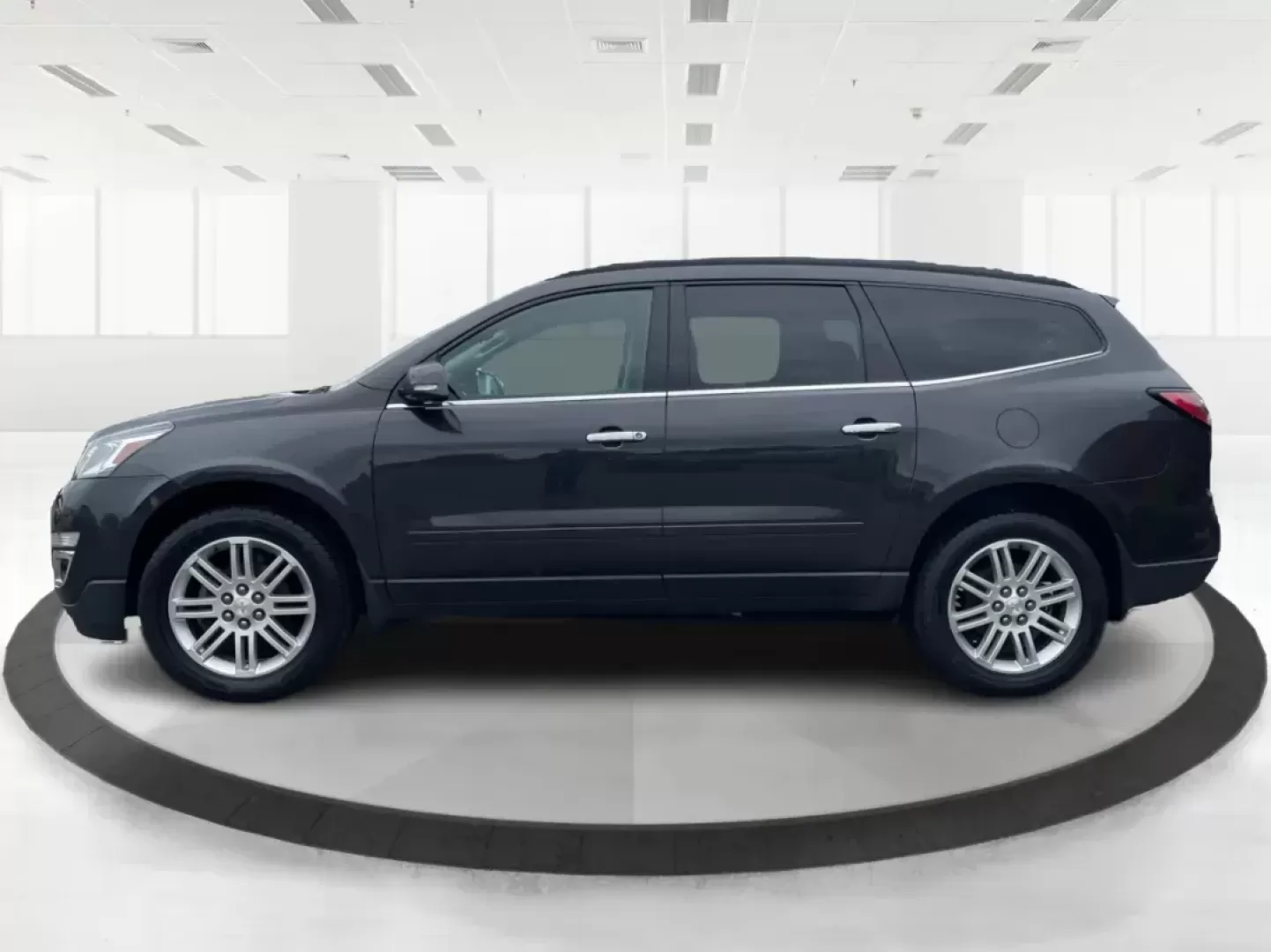 2015 Chevrolet Traverse 1LT (1GNKVGKD8FJ) with an 3.6L V-6 gasoline direct injection engine, located at 4508 South Dixie Dr, Moraine, OH, 45439, (937) 908-9800, 39.689976, -84.218452 - Third Row - Photo#5