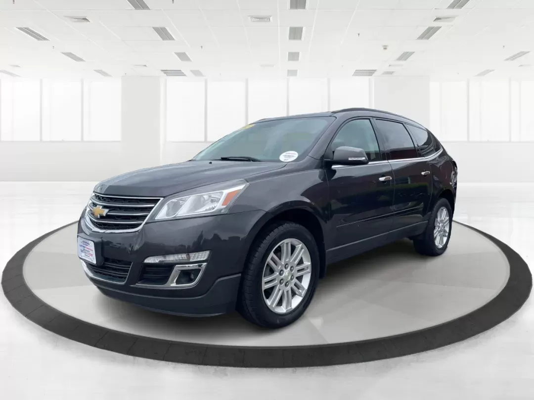 2015 Chevrolet Traverse 1LT (1GNKVGKD8FJ) with an 3.6L V-6 gasoline direct injection engine, located at 4508 South Dixie Dr, Moraine, OH, 45439, (937) 908-9800, 39.689976, -84.218452 - Photo#7