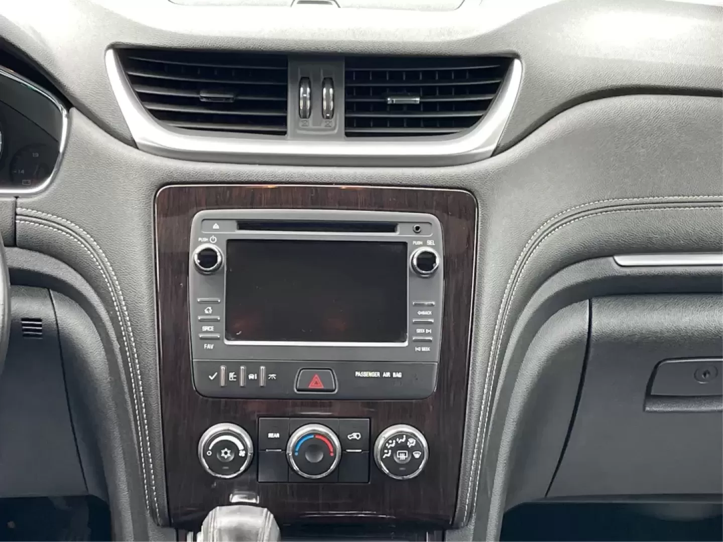 2015 Chevrolet Traverse 1LT (1GNKVGKD8FJ) with an 3.6L V-6 gasoline direct injection engine, located at 4508 South Dixie Dr, Moraine, OH, 45439, (937) 908-9800, 39.689976, -84.218452 - Third Row - Photo#12