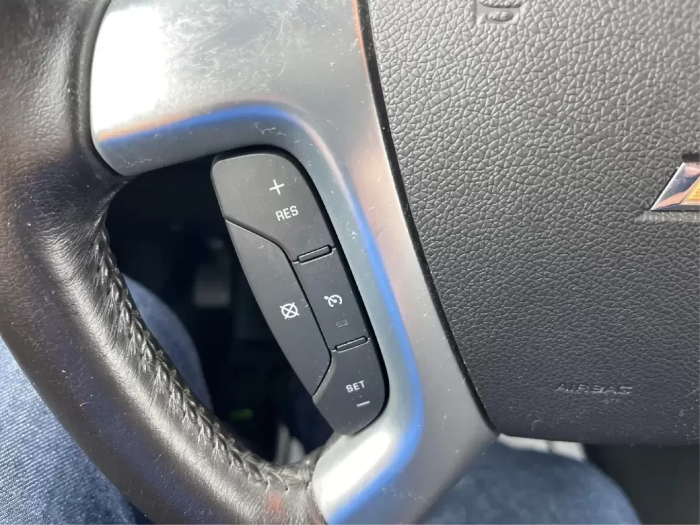 2015 Chevrolet Traverse 1LT (1GNKVGKD8FJ) with an 3.6L V-6 gasoline direct injection engine, located at 4508 South Dixie Dr, Moraine, OH, 45439, (937) 908-9800, 39.689976, -84.218452 - Third Row - Photo#15