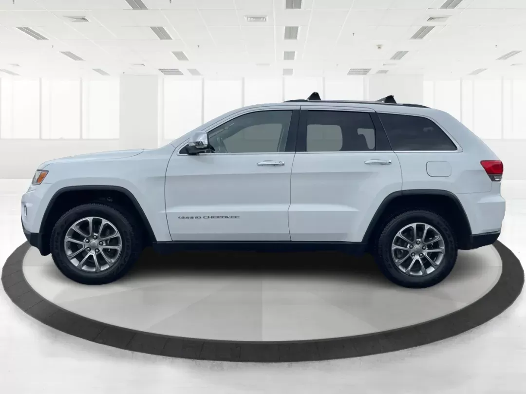 2016 Jeep Grand Cherokee Limited (1C4RJFBG9GC) with an Other engine, located at 1230 East Main St, Xenia, OH, 45385, (937) 908-9800, 39.688026, -83.910172 - Photo#5