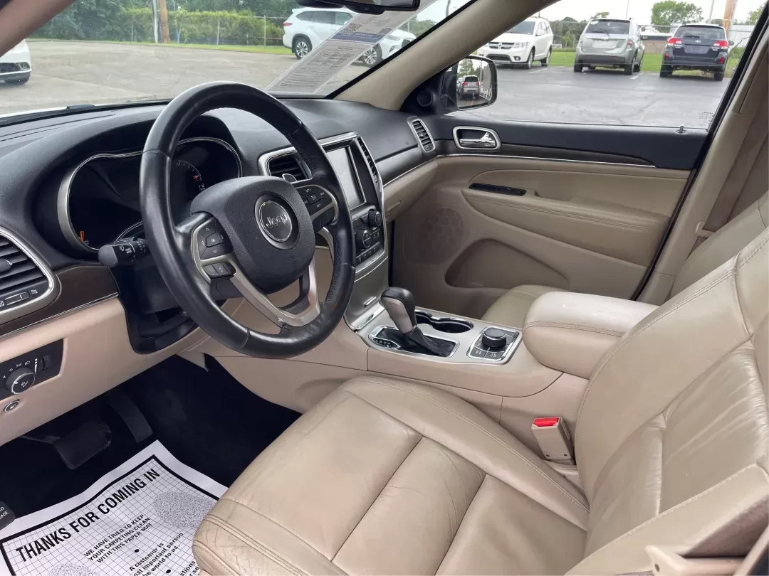 2016 Jeep Grand Cherokee Limited (1C4RJFBG9GC) with an Other engine, located at 1230 East Main St, Xenia, OH, 45385, (937) 908-9800, 39.688026, -83.910172 - Photo#8