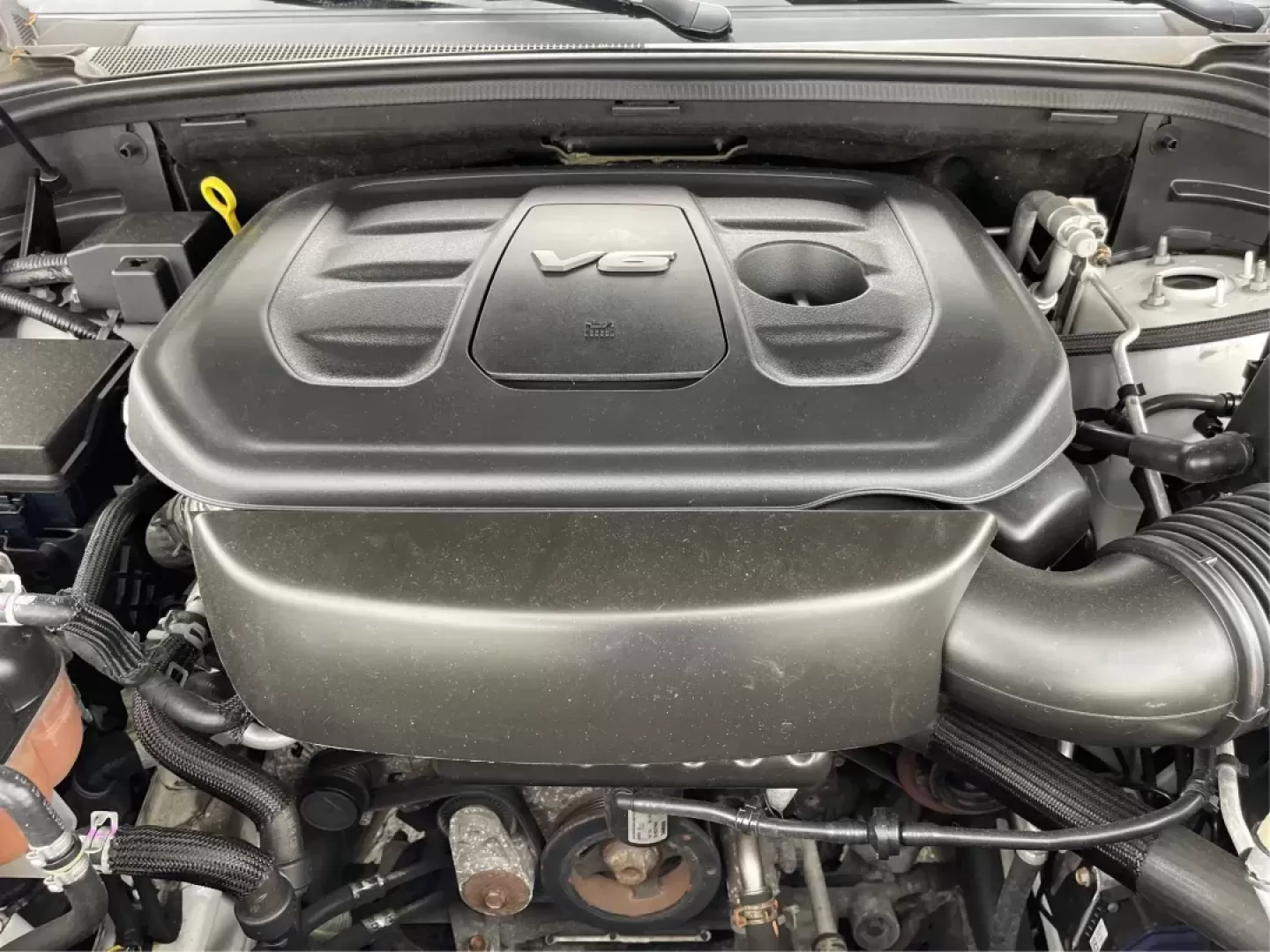 2016 Jeep Grand Cherokee Limited (1C4RJFBG9GC) with an Other engine, located at 1230 East Main St, Xenia, OH, 45385, (937) 908-9800, 39.688026, -83.910172 - ### Discover Adventure with the 2016 Jeep Grand Cherokee Limited at Advantage Car and Credit in Fairborn, OH!<br /> <br /> Are you ready to elevate your weekend adventures or tackle your daily commute with style and confidence? The 2016 Jeep Grand Cherokee Limited is the perfect SUV for those who cr - Photo#10