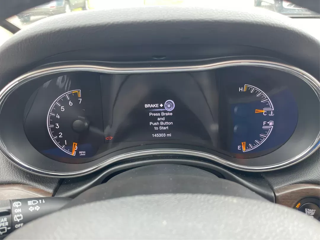 2016 Jeep Grand Cherokee Limited (1C4RJFBG9GC) with an Other engine, located at 1230 East Main St, Xenia, OH, 45385, (937) 908-9800, 39.688026, -83.910172 - Photo#14