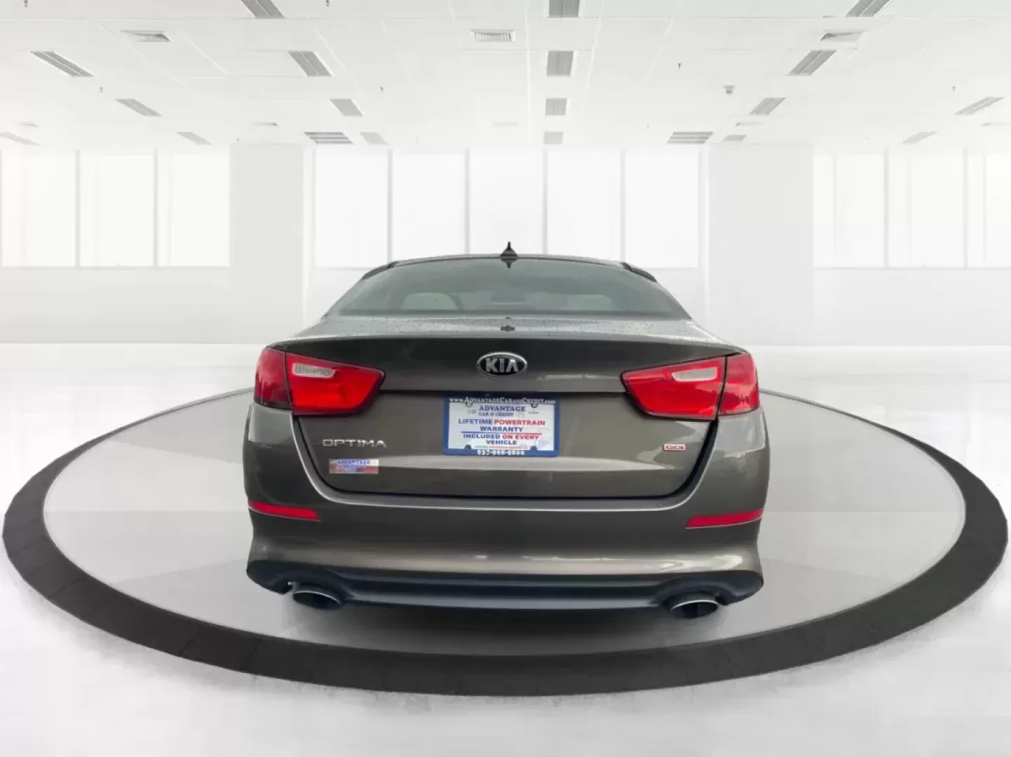 2014 Kia Optima LX (5XXGM4A77EG) with an Theta II 2.4L I-4 gasoline direct injection engine, located at 401 Woodman Dr, Riverside, OH, 45431, (937) 908-9800, 39.760899, -84.123421 - 2014 Kia Optima LX - Photo#3