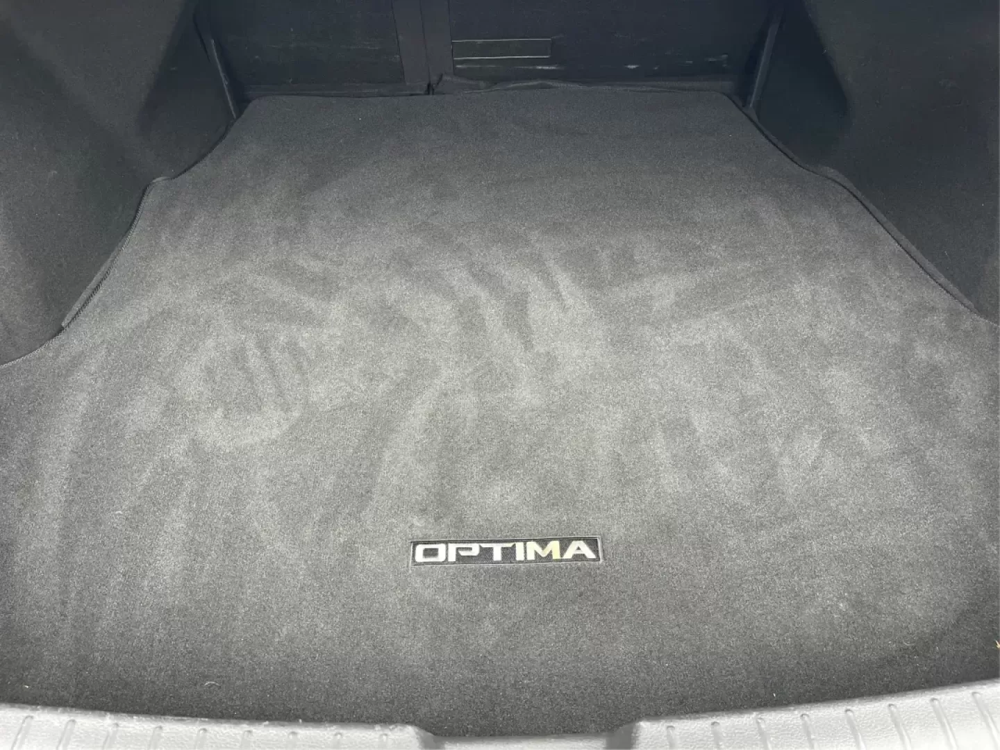 2014 Kia Optima LX (5XXGM4A77EG) with an Theta II 2.4L I-4 gasoline direct injection engine, located at 401 Woodman Dr, Riverside, OH, 45431, (937) 908-9800, 39.760899, -84.123421 - 2014 Kia Optima LX - Photo#11