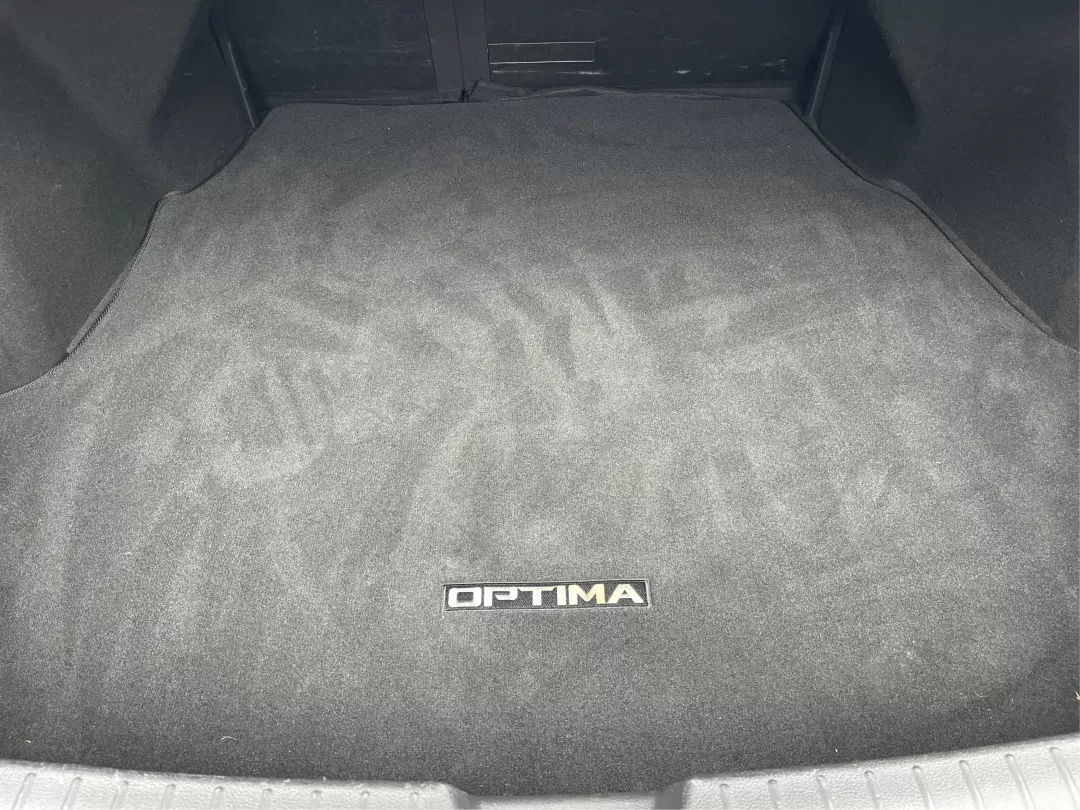 2014 Kia Optima LX (5XXGM4A77EG) with an Theta II 2.4L I-4 gasoline direct injection engine, located at 401 Woodman Dr, Riverside, OH, 45431, (937) 908-9800, 39.760899, -84.123421 - Photo#11